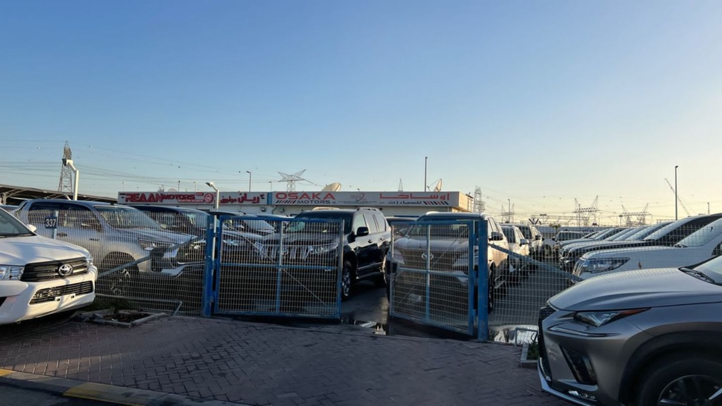 HiDubai-business-osaka-motors-transport-vehicle-services-used-car-dealers-ras-al-khor-industrial-3-dubai