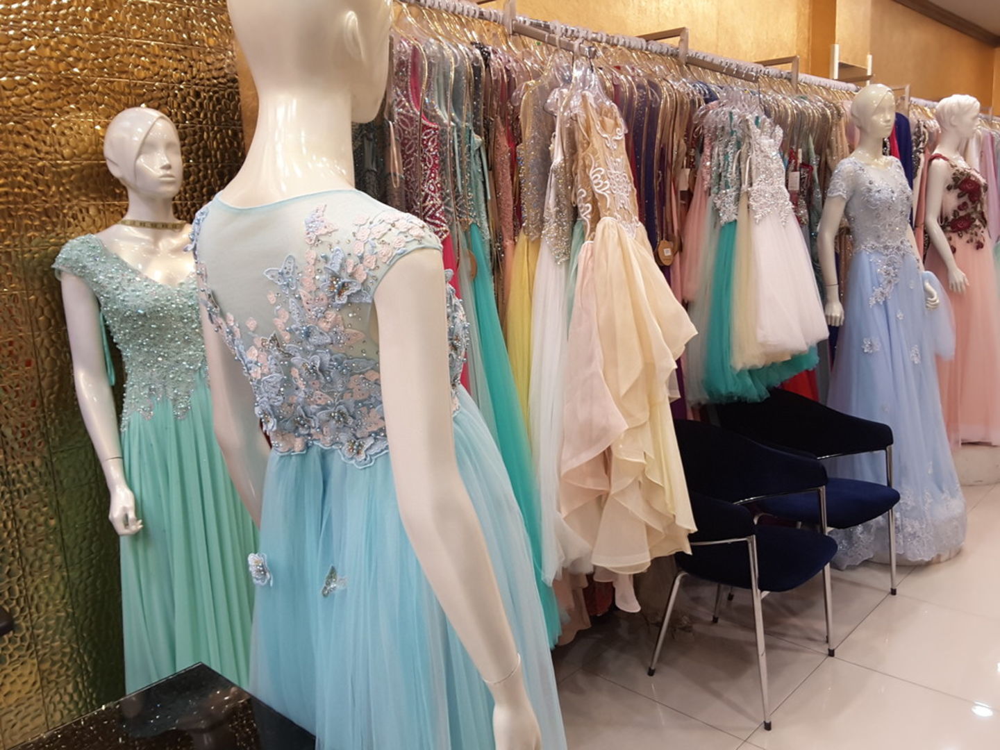 HiDubai-business-ariana-tanha-fashion-shopping-apparel-al-qusais-1-dubai