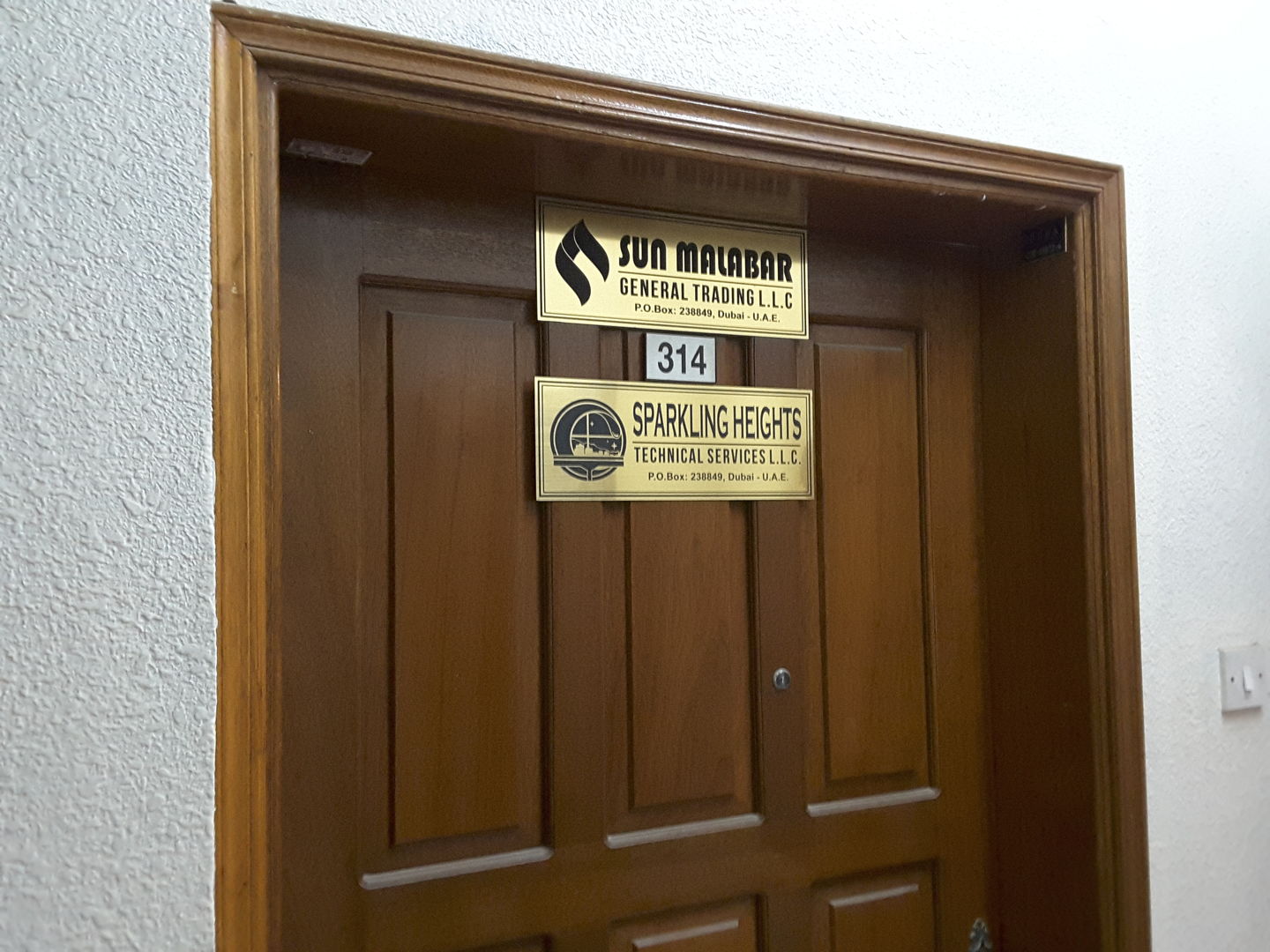 HiDubai-business-sparkling-heights-technical-services-home-handyman-maintenance-services-al-qusais-industrial-1-dubai-2