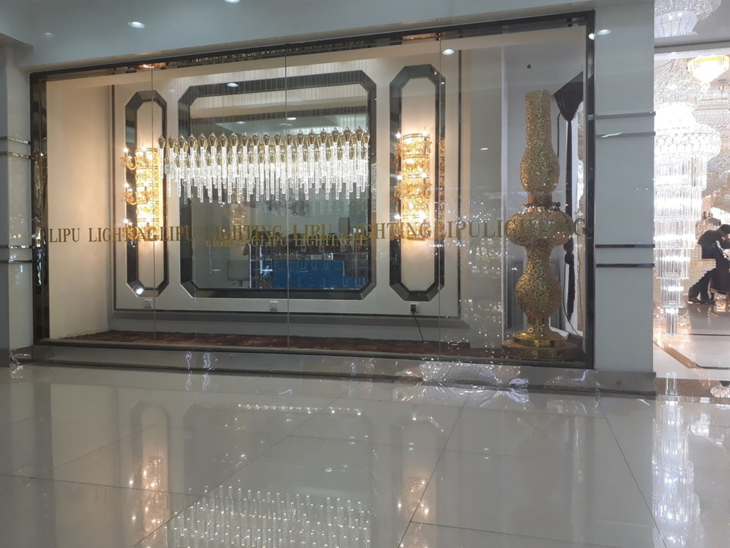 HiDubai-business-lipu-lighting-trading-b2b-services-distributors-wholesalers-international-city-warsan-1-dubai-5