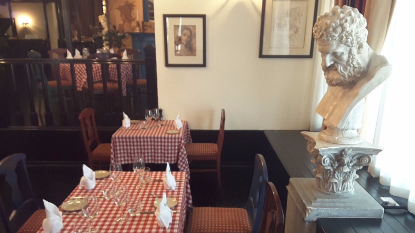 HiDubai-business-da-vincis-food-beverage-restaurants-bars-al-garhoud-dubai-2