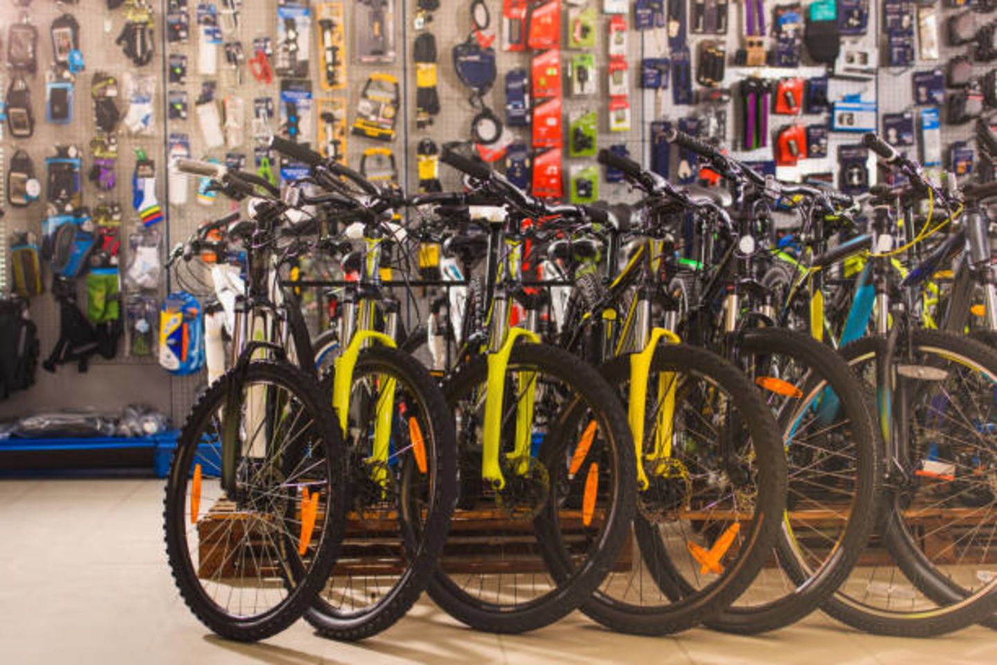 HiDubai-business-alsukuk-bicycle-trading-transport-vehicle-services-bicycles-dealers-naif-dubai