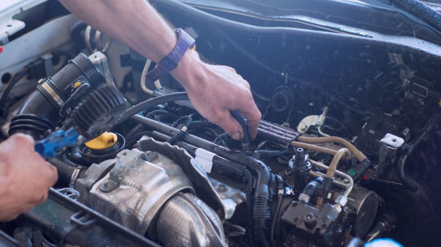 HiDubai-business-relax-auto-technology-transport-vehicle-services-car-assistance-repair-ras-al-khor-industrial-2-dubai
