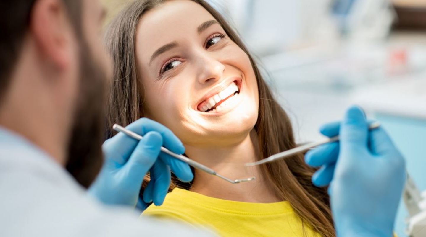 HiDubai-business-blue-dental-clinic-beauty-wellness-health-specialty-clinics-umm-suqeim-1-dubai-2