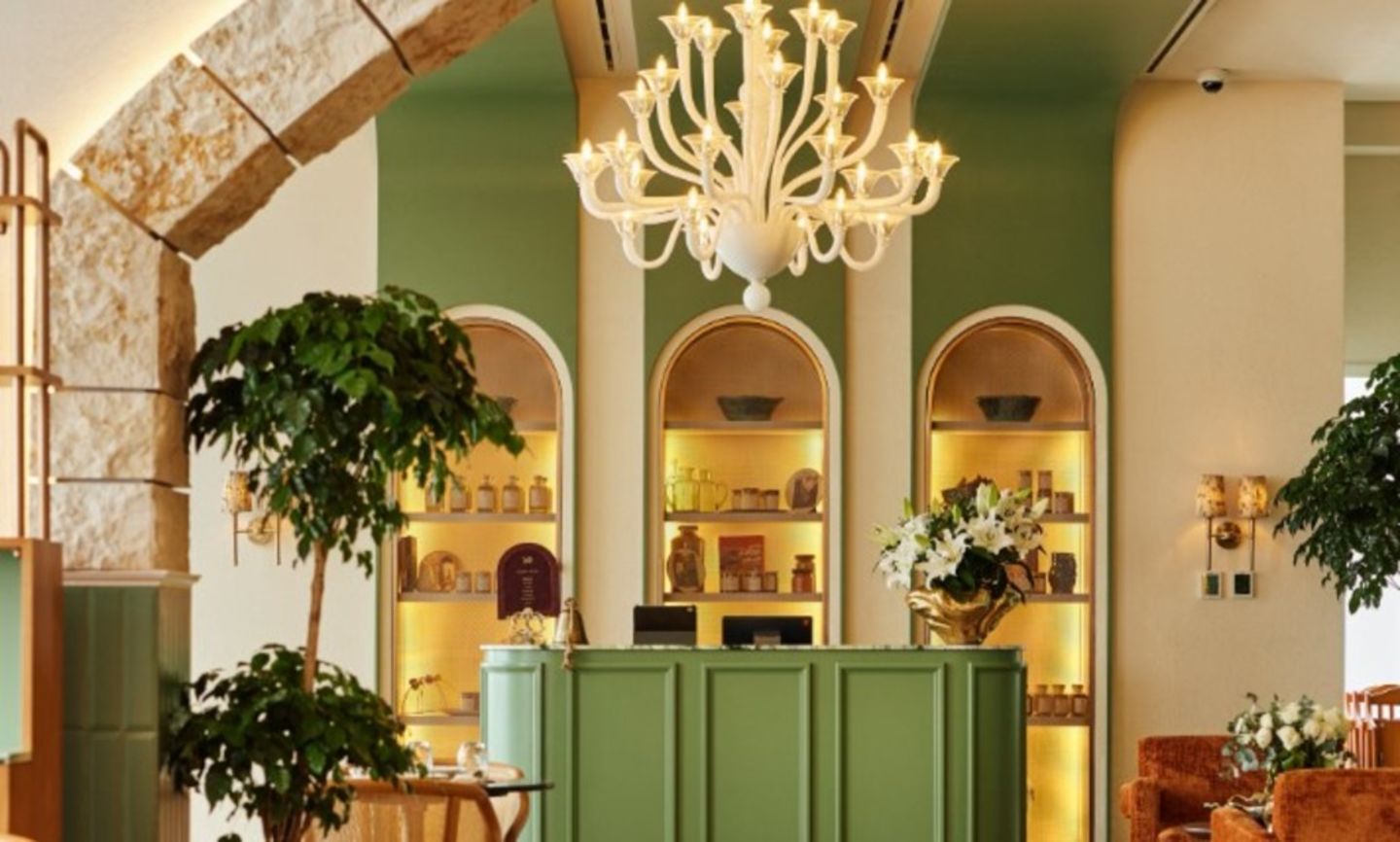 HiDubai-business-sufret-maryam-food-beverage-restaurants-bars-jumeirah-1-dubai