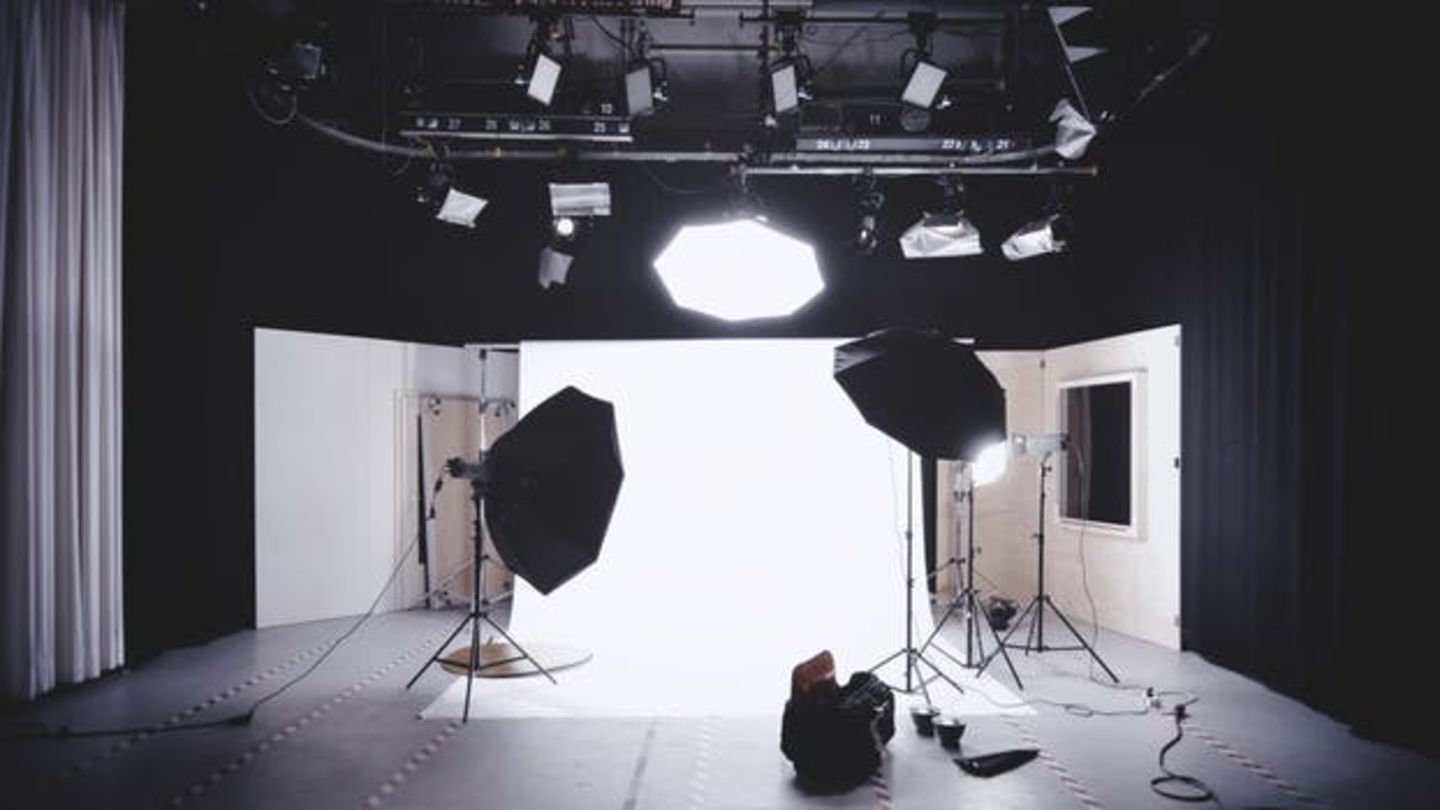 HiDubai-business-emotions-studio-vocational-services-art-photography-services-international-city-warsan-1-dubai-2
