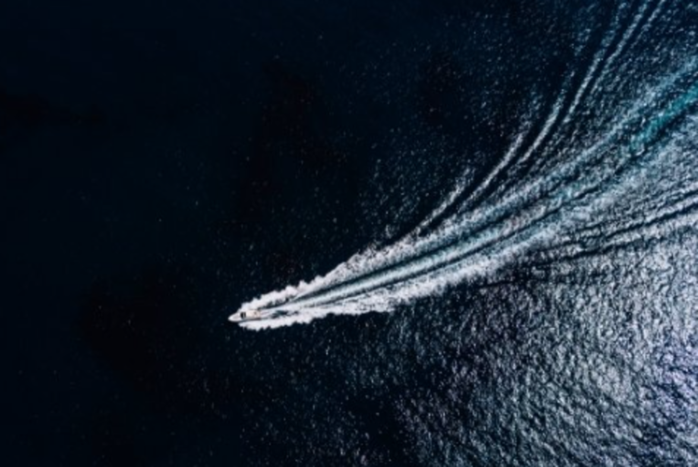 HiDubai-business-delma-marine-boats-marine-engines-shipping-logistics-marine-services-port-rashid-al-melaheyah-dubai