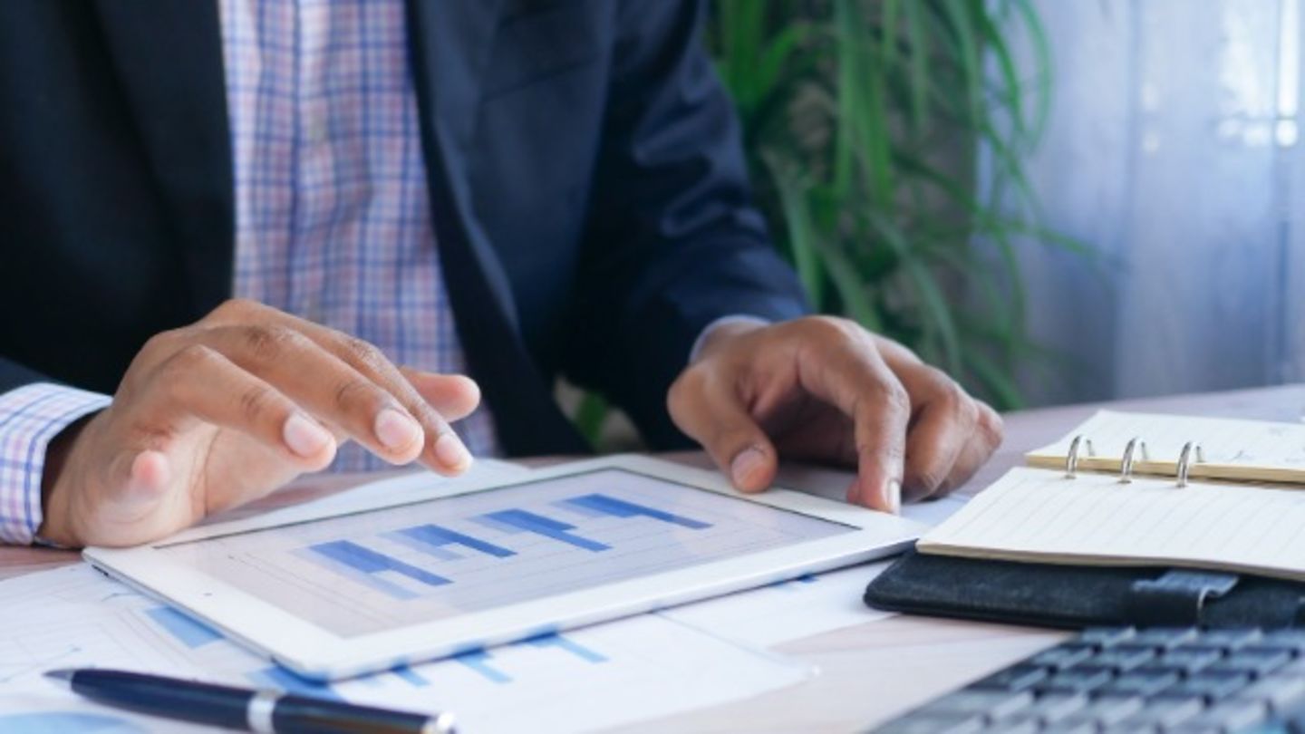 HiDubai-business-amj-auditing-finance-legal-accounting-services-business-bay-dubai