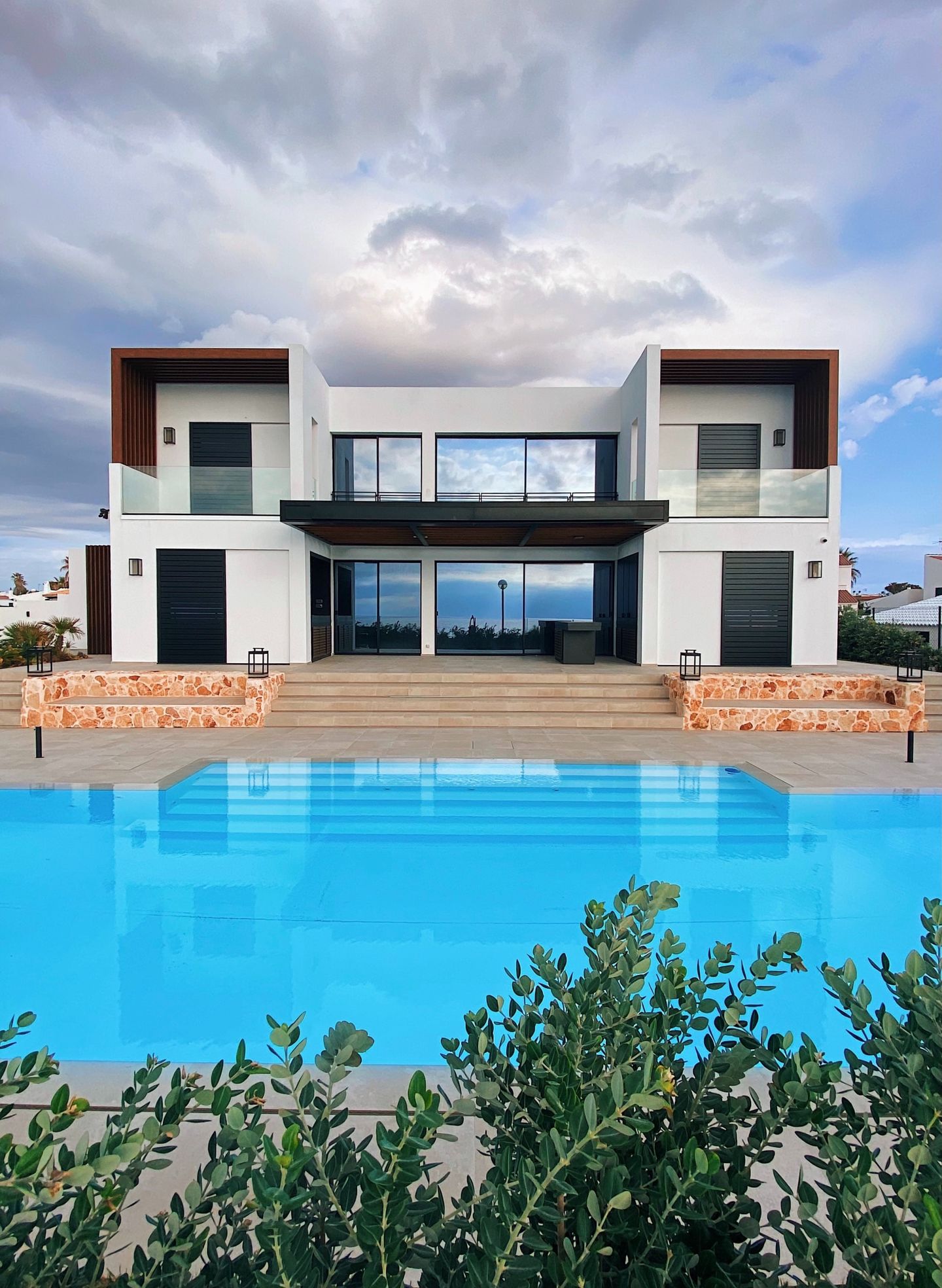 HiDubai-business-l-y-s-real-estate-housing-real-estate-real-estate-agencies-al-garhoud-dubai