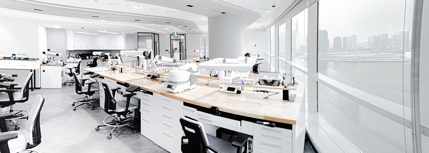 HiDubai-business-charismatic-dental-lab-beauty-wellness-health-specialty-clinics-business-bay-dubai