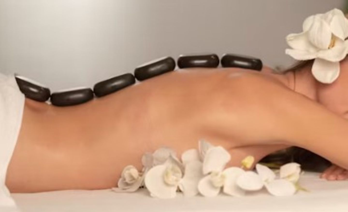 HiDubai-business-al-lamsa-al-naema-spa-beauty-wellness-health-wellness-services-spas-oud-metha-dubai