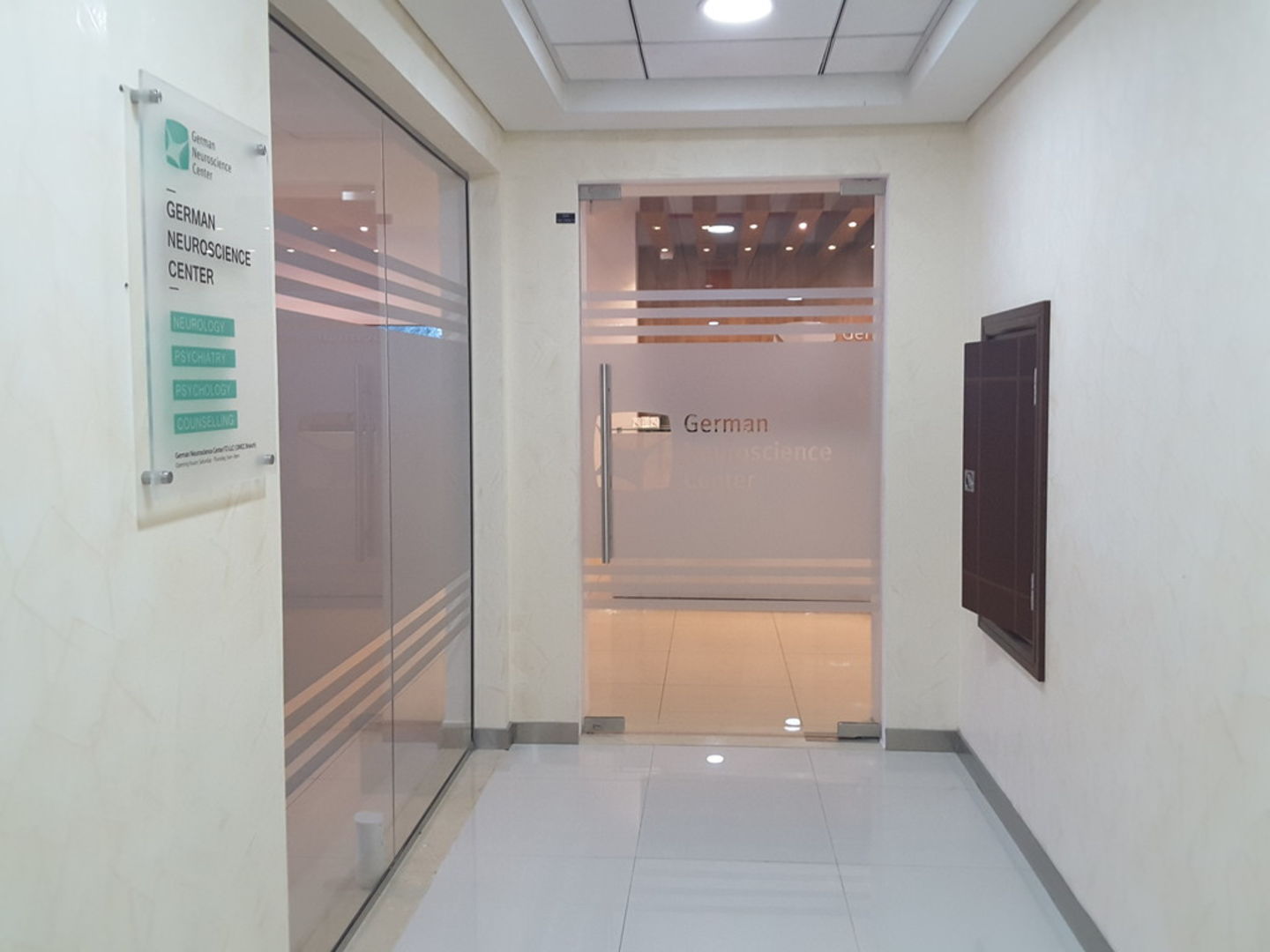 HiDubai-business-german-neuroscience-center-beauty-wellness-health-specialty-clinics-jumeirah-lake-towers-al-thanyah-5-dubai-2