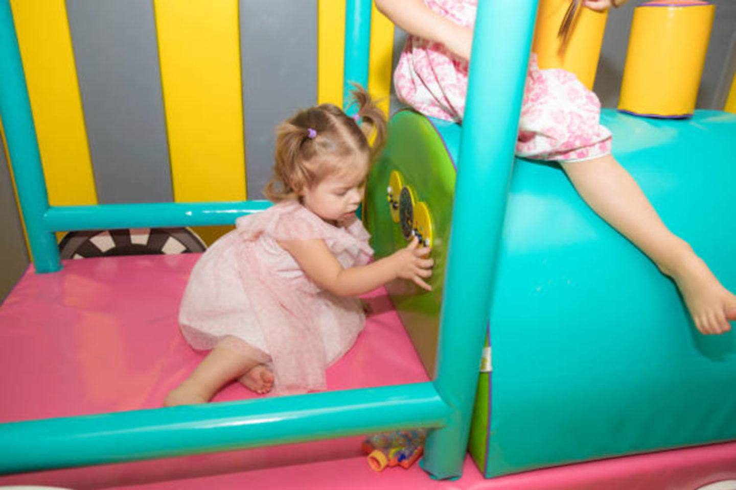 HiDubai-business-oktopus-park-leisure-culture-events-festivals-global-village-wadi-al-safa-4-dubai