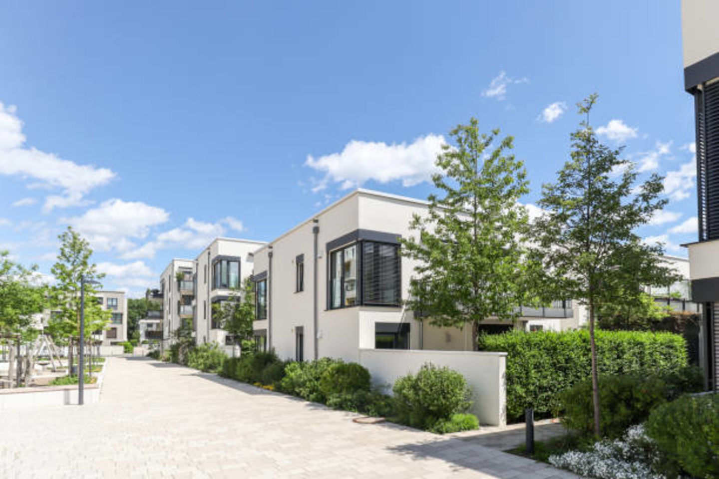 HiDubai-business-lincoln-leasing-property-brokerage-agents-housing-real-estate-real-estate-agencies-al-wasl-dubai