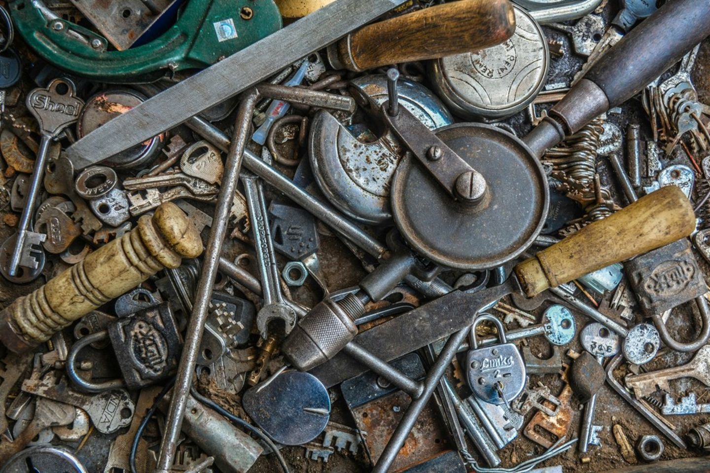 HiDubai-business-al-amani-tvr-group-transport-vehicle-services-auto-spare-parts-accessories-business-bay-dubai