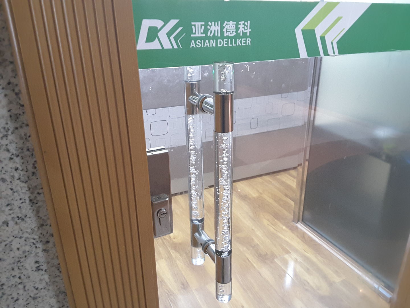 HiDubai-business-asian-dellker-logistics-shipping-logistics-sea-cargo-services-port-saeed-dubai-2