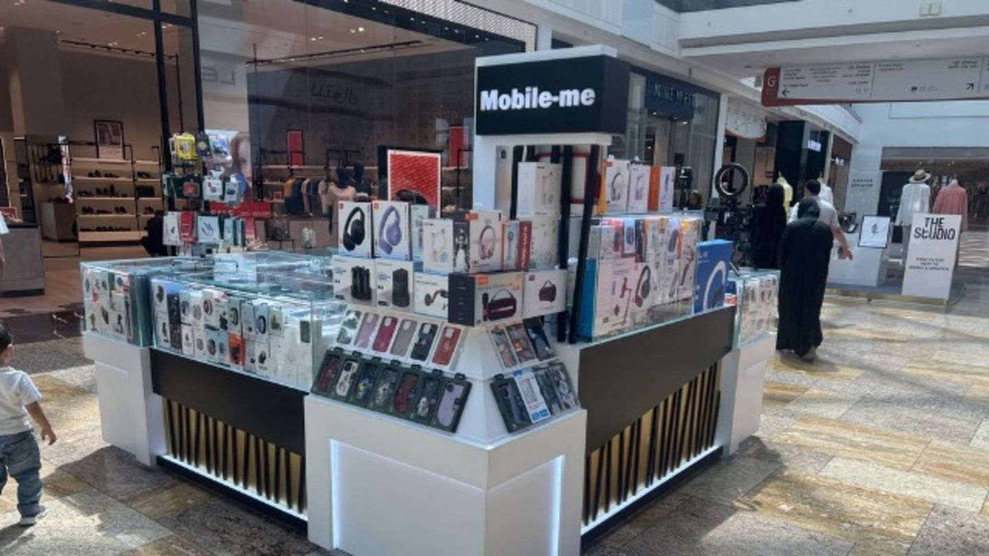 HiDubai-business-mobile-me-shopping-consumer-electronics-dubai-festival-city-al-kheeran-1-dubai