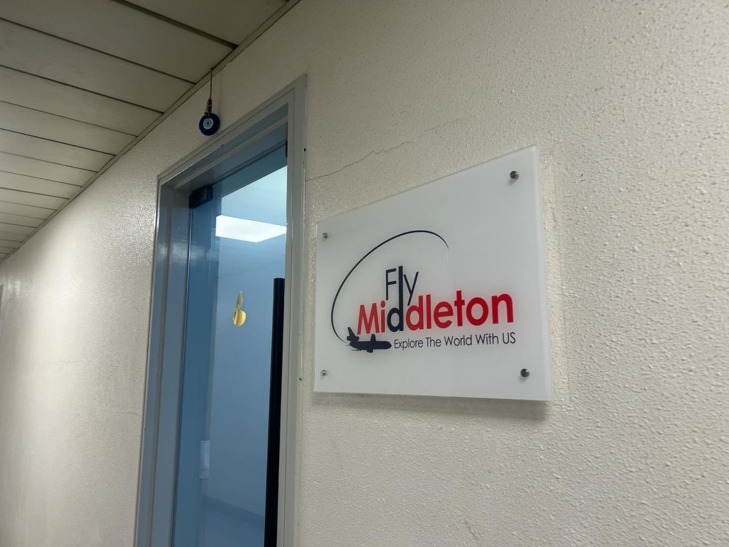 HiDubai-business-fly-middleton-documents-clearing-services-b2b-services-printing-typing-services-hor-al-anz-dubai