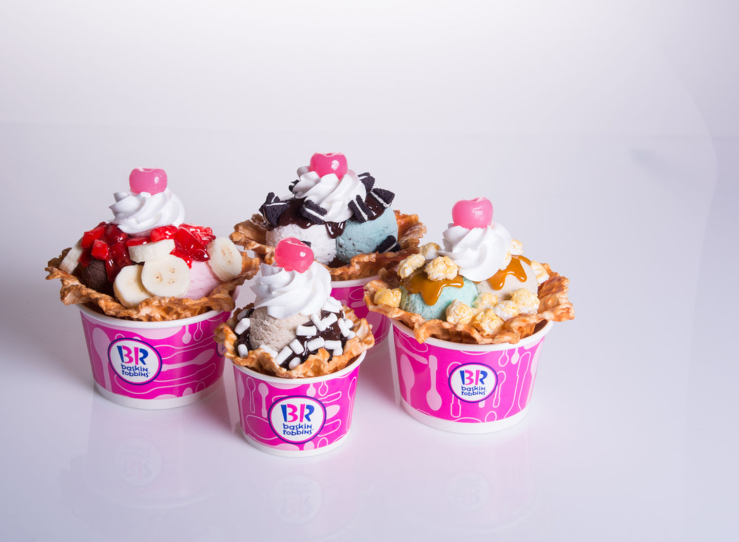 HiDubai-business-baskin-robbins-food-beverage-bakeries-desserts-sweets-burj-khalifa-dubai-2
