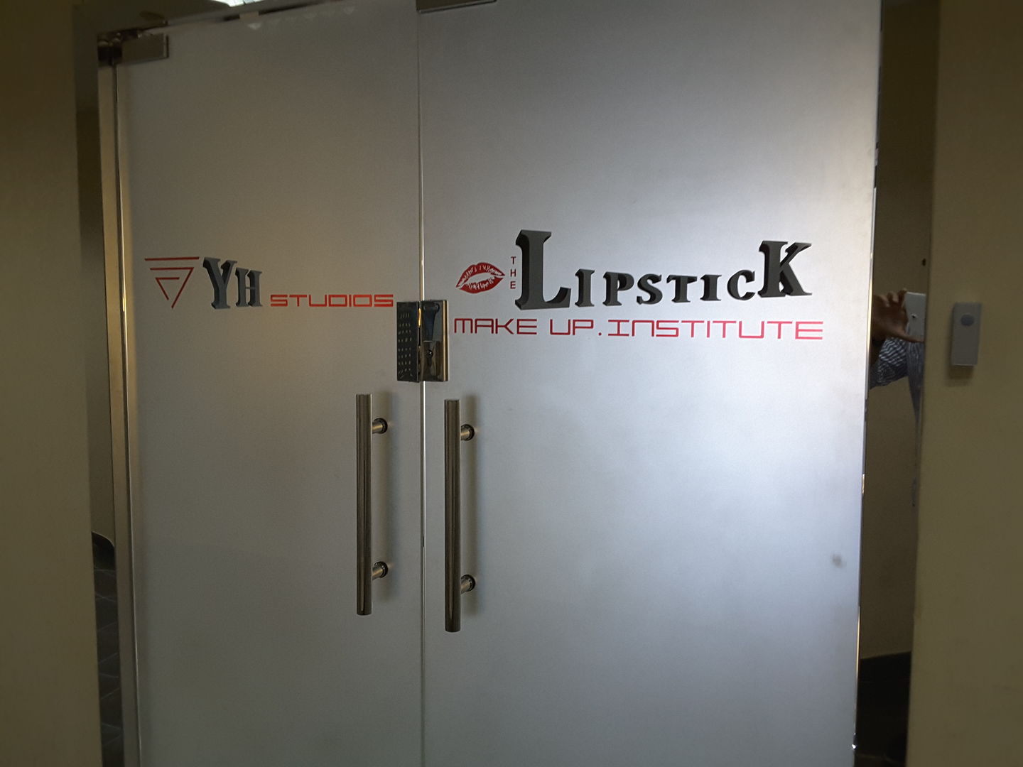 HiDubai-business-yh-studios-vocational-services-art-photography-services-dubai-media-city-al-sufouh-2-dubai-2