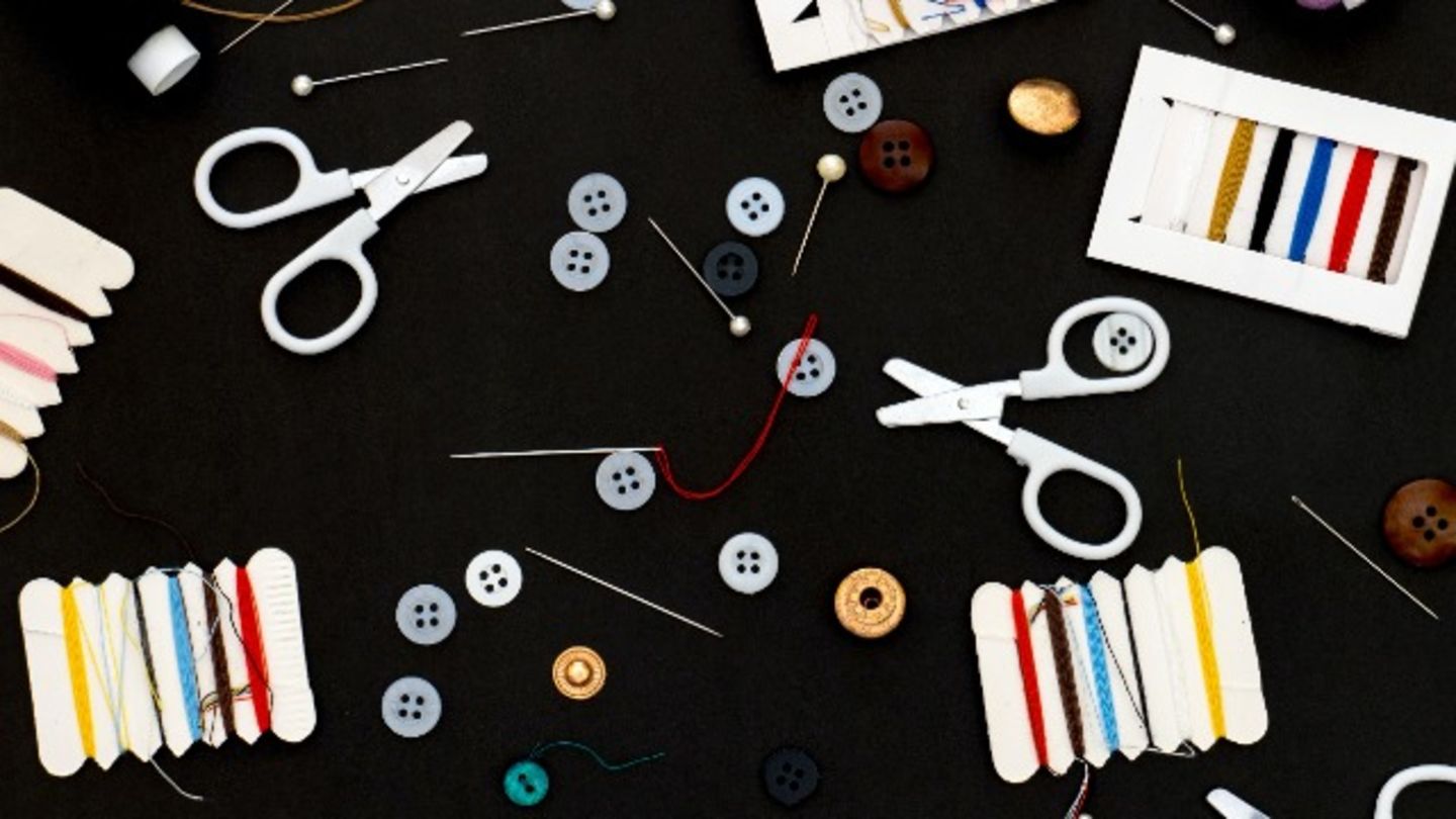 HiDubai-business-al-saqr-al-abyadh-tailoring-home-tailoring-al-karama-dubai