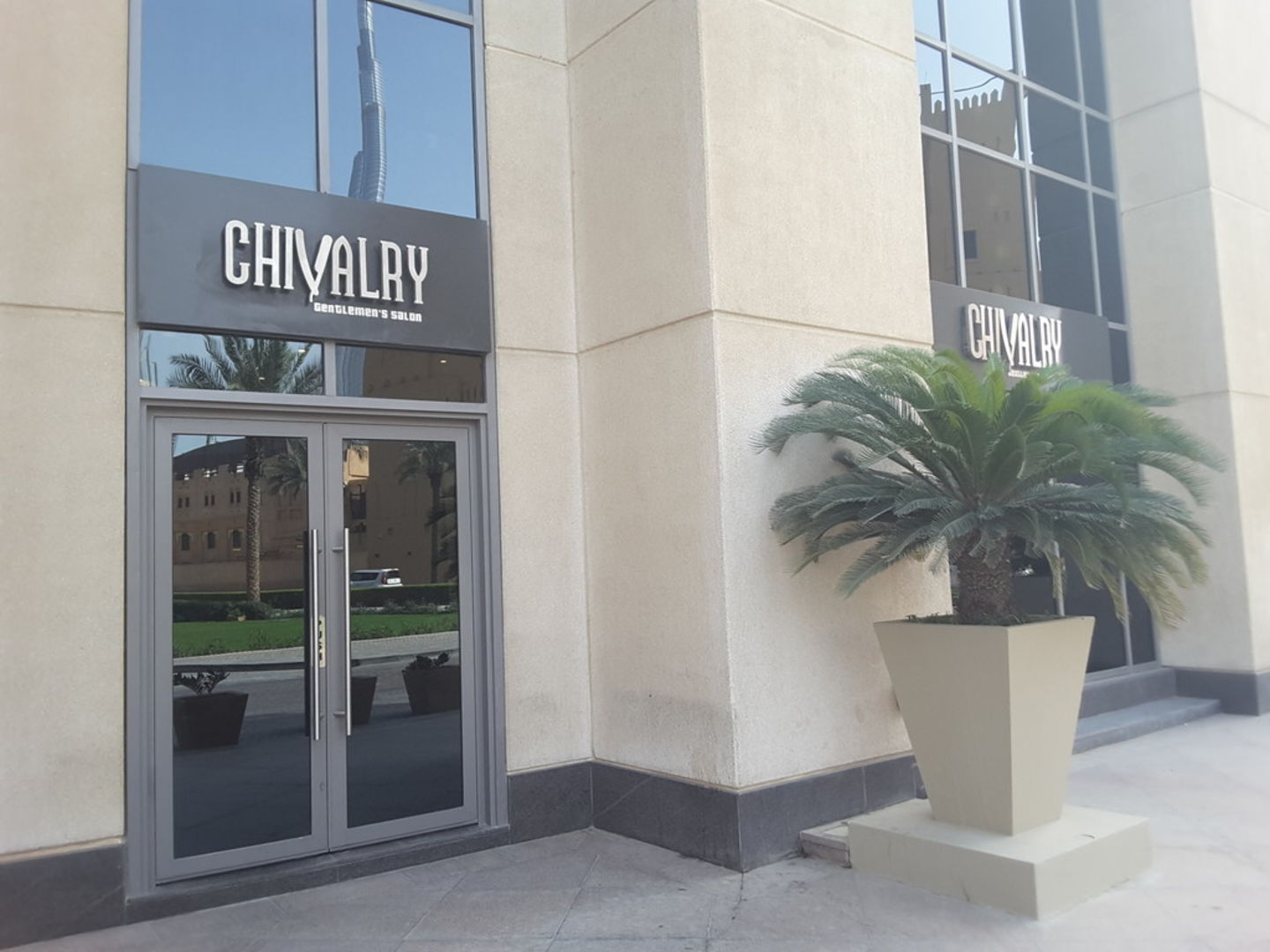 HiDubai-business-chivalry-gentlemens-salon-beauty-wellness-health-beauty-salons-business-bay-dubai-2