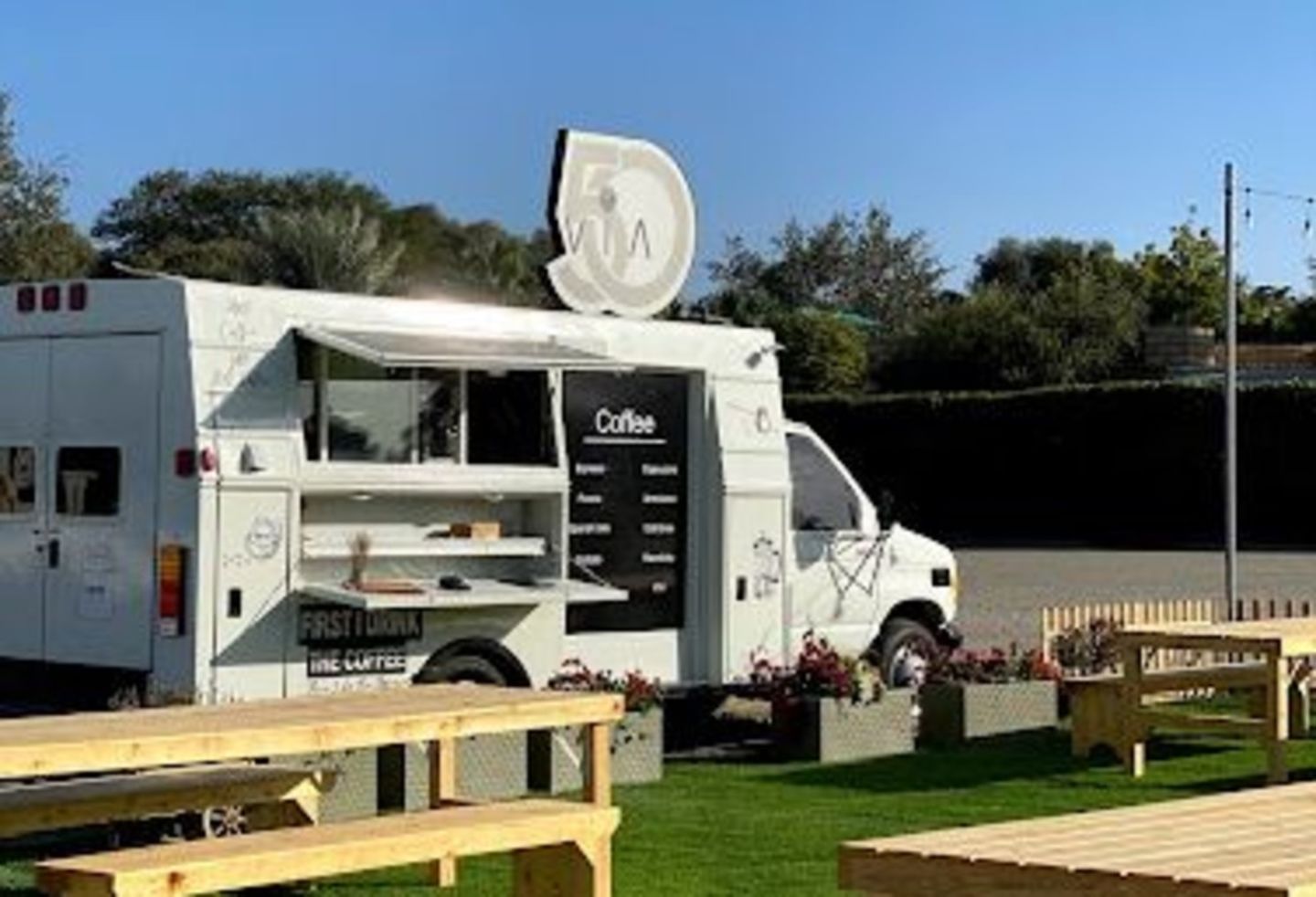 HiDubai-business-via-50-cafe-food-beverage-coffee-shops-al-aweer-1-dubai