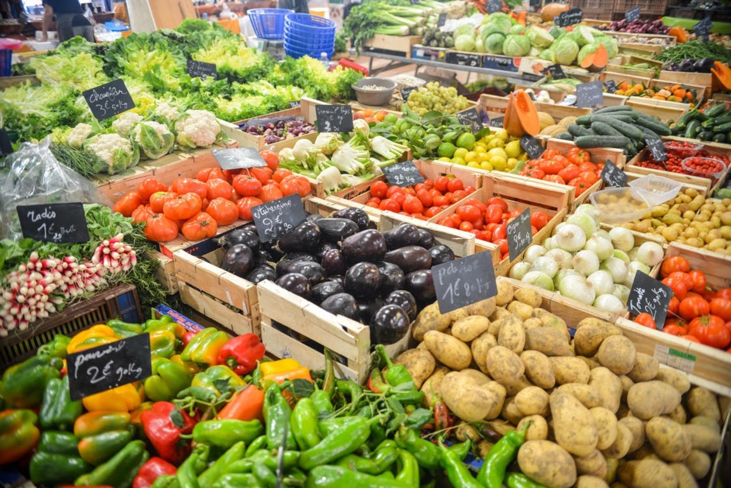 HiDubai-business-fresh-berry-supermarket-shopping-supermarkets-hypermarkets-grocery-stores-jumeirah-lake-towers-al-thanyah-5-dubai