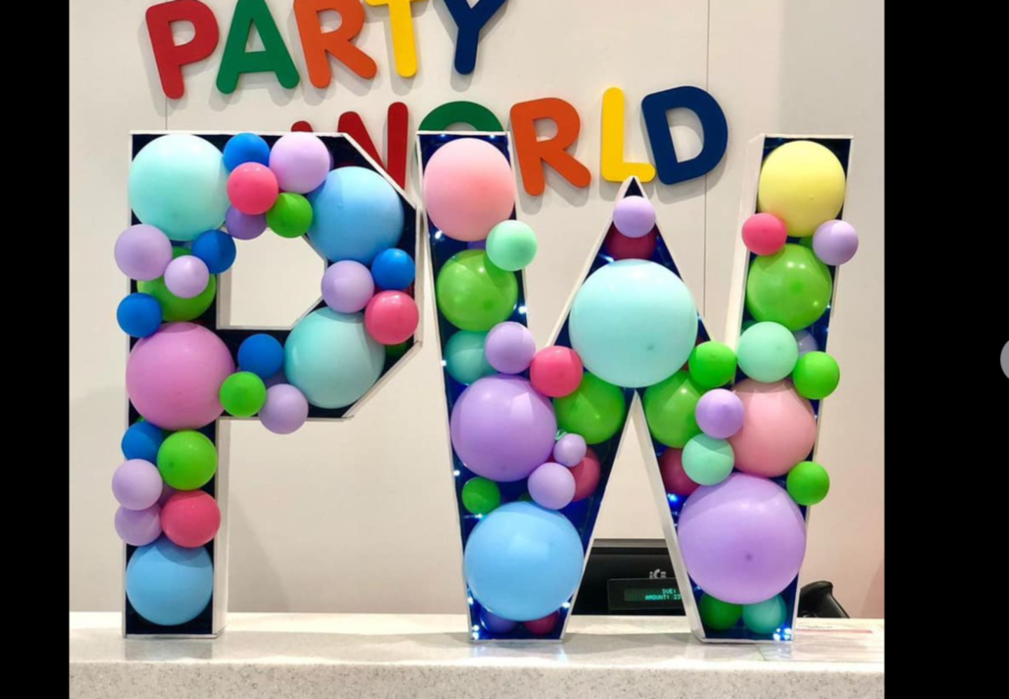 HiDubai-business-party-world-trading-shopping-party-supplies-costumes-springs-al-thanyah-4-dubai