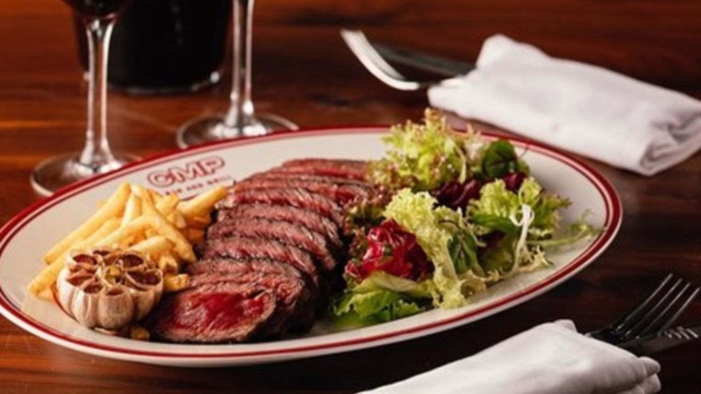 HiDubai-business-cmp-bar-and-grill-food-beverage-restaurants-bars-the-palm-jumeirah-nakhlat-jumeirah-dubai