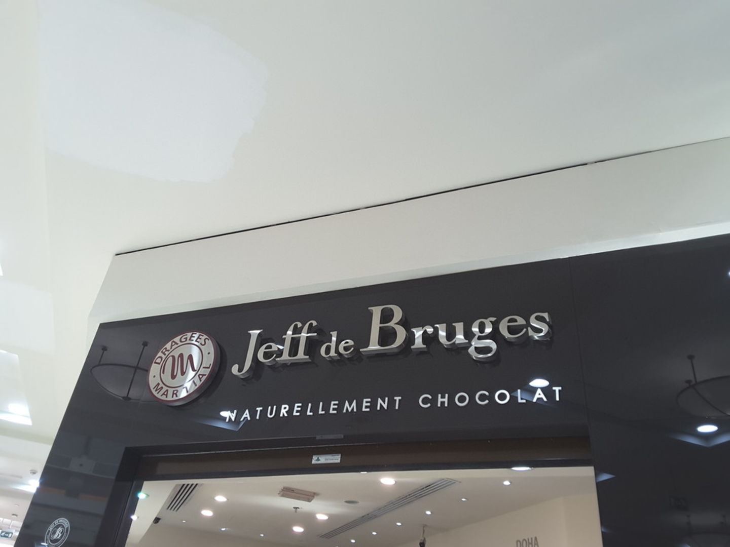 HiDubai-business-jeff-de-bruges-food-beverage-bakeries-desserts-sweets-port-saeed-dubai-2