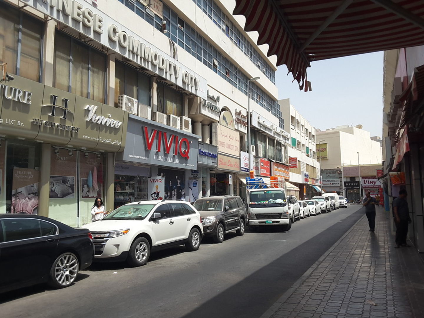 HiDubai-business-lumiere-shoes-trading-b2b-services-distributors-wholesalers-naif-dubai-2