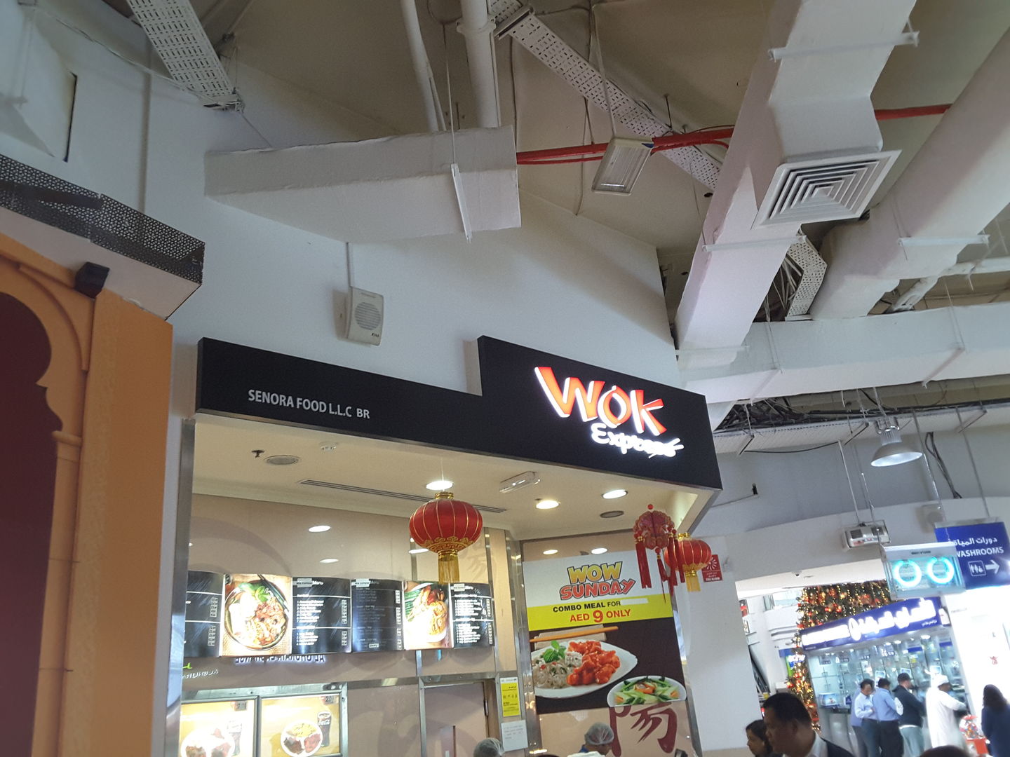 HiDubai-business-wok-express-food-beverage-restaurants-bars-oud-metha-dubai-2