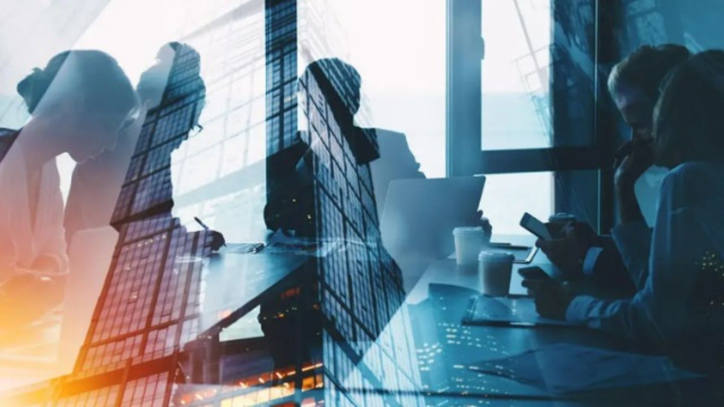 HiDubai-business-afdal-setup-b2b-services-business-setup-and-pros-business-bay-dubai