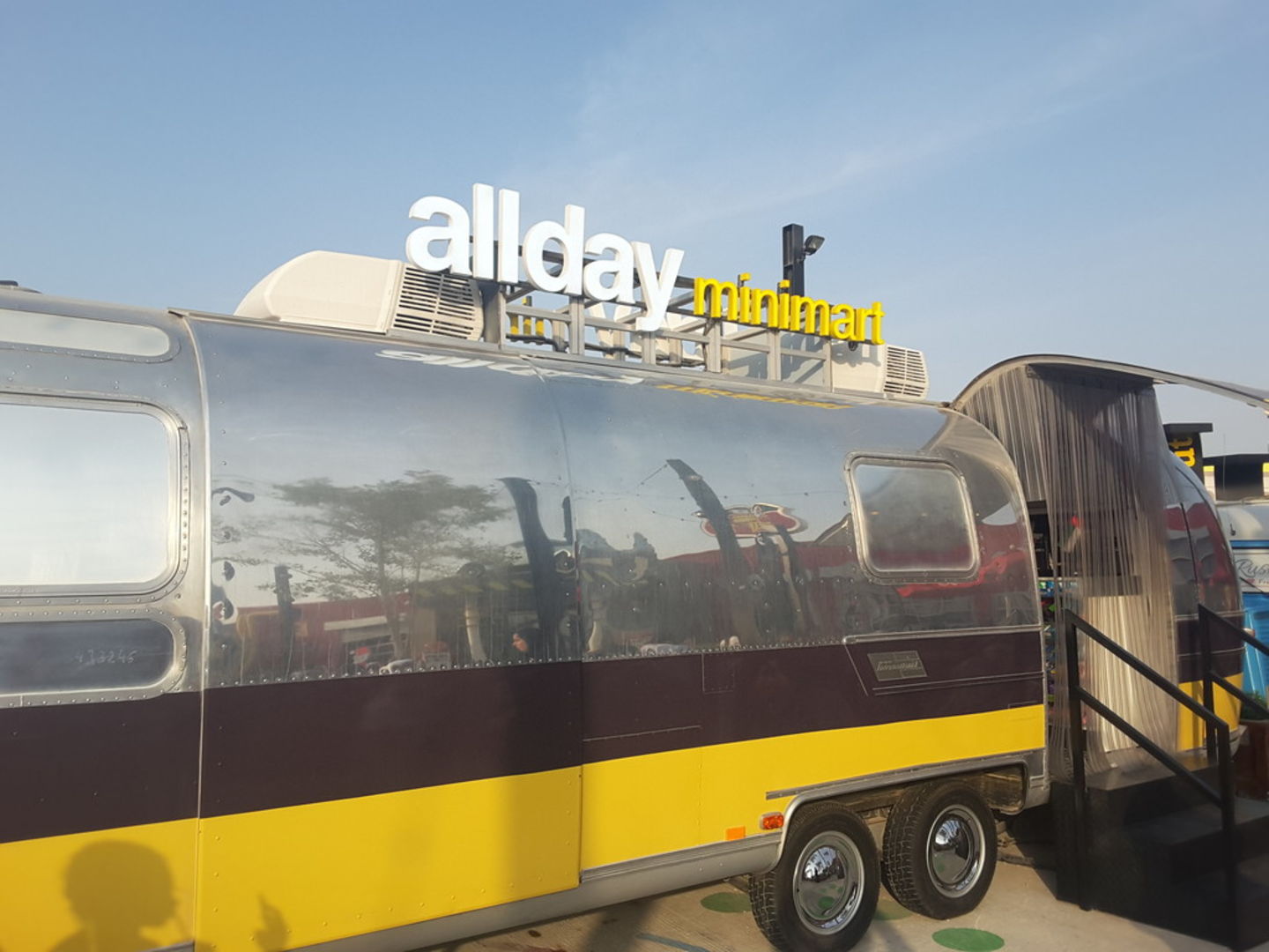 HiDubai-business-allday-minimart-last-exit-shopping-supermarkets-hypermarkets-grocery-stores-saih-shuaib-1-dubai