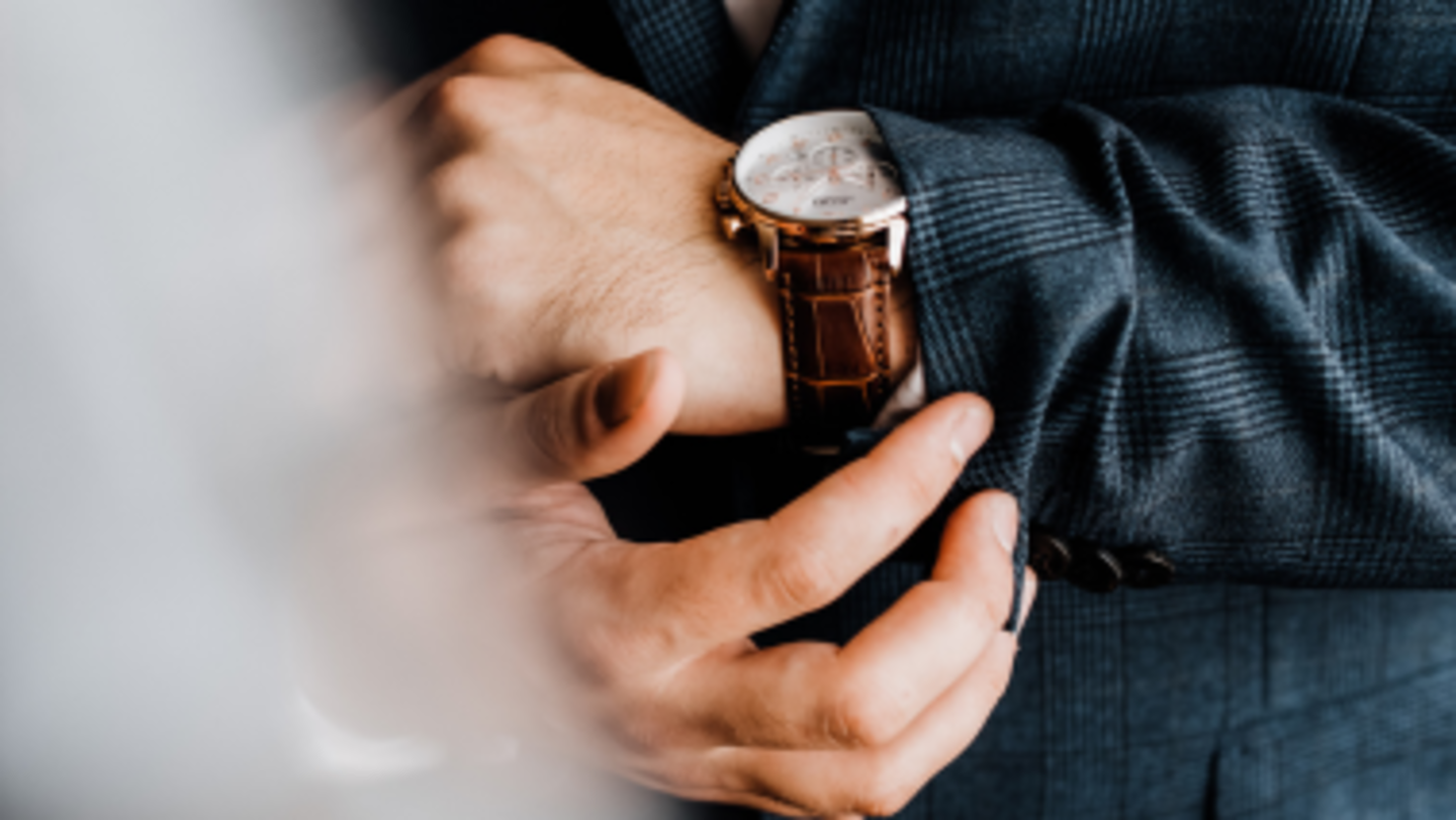 HiDubai-business-luxe-ware-middle-east-trading-shopping-watches-eyewear-al-ras-dubai