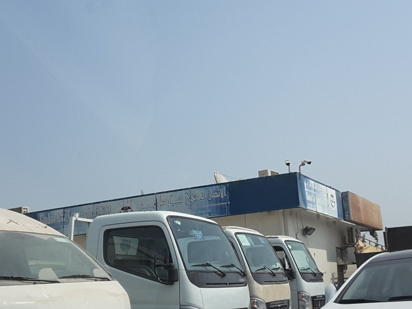 HiDubai-business-global-car-connection-transport-vehicle-services-used-car-dealers-ras-al-khor-industrial-3-dubai-2