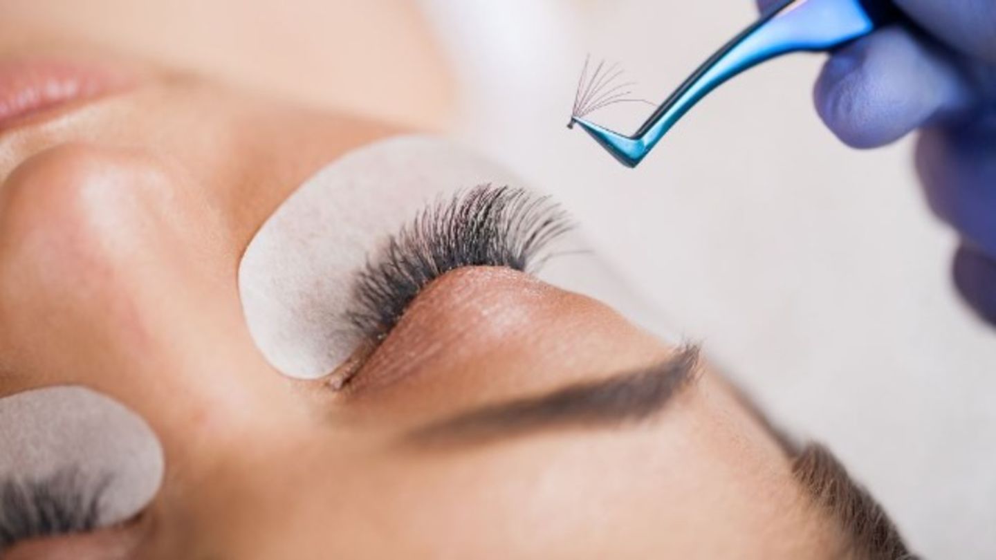 HiDubai-business-creative-hairs-care-ladies-salon-beauty-wellness-health-beauty-salons-green-community-dubai-investment-park-1-dubai