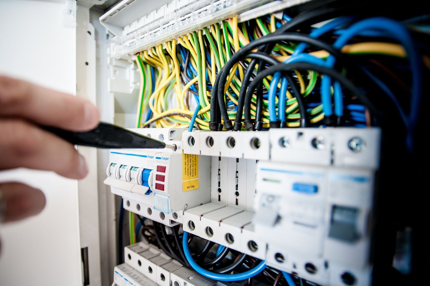 HiDubai-business-ayt-electrical-construction-heavy-industries-heavy-equipment-machinery-al-quoz-1-dubai-2