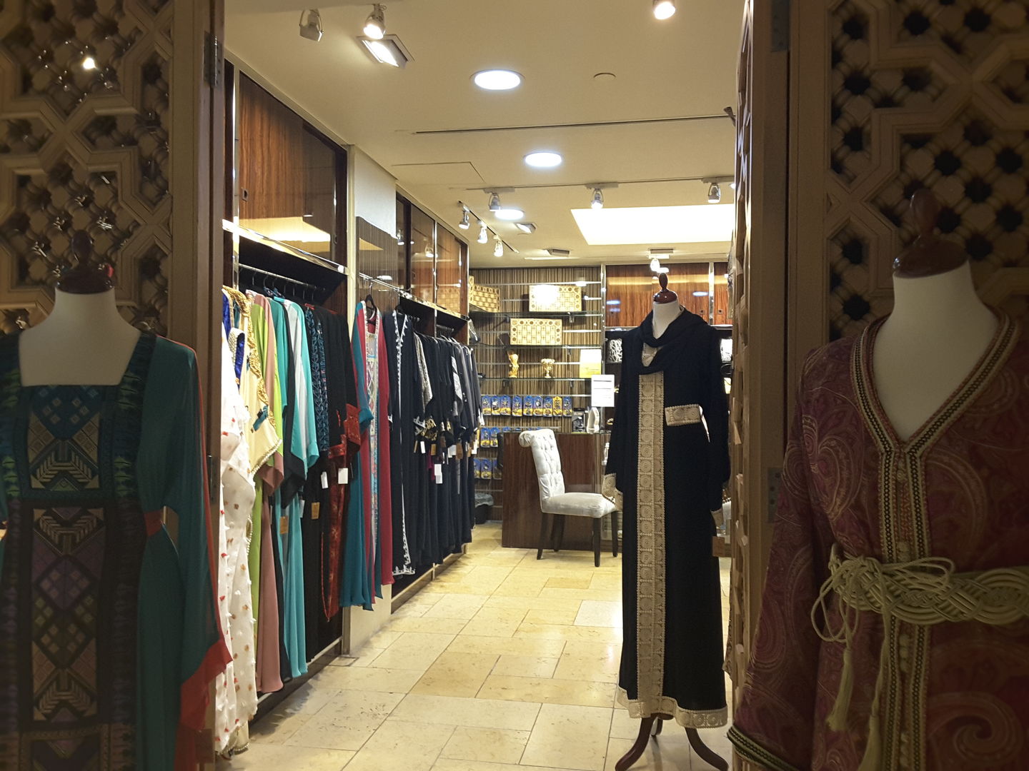 HiDubai-business-zay-zaman-shopping-apparel-wafi-umm-hurair-2-dubai-2