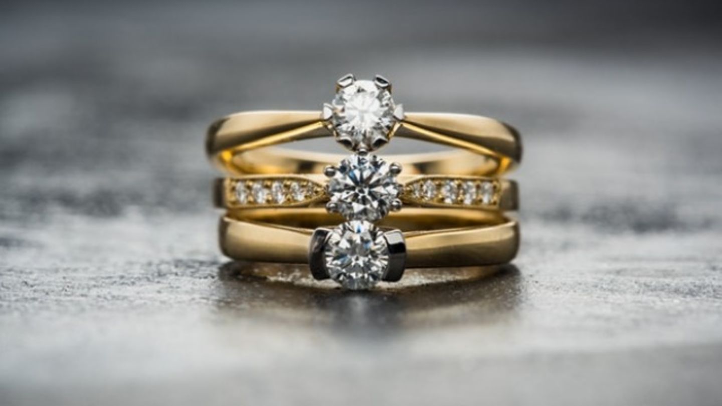 HiDubai-business-lush-diamonds-b2b-services-distributors-wholesalers-al-quoz-industrial-3-dubai