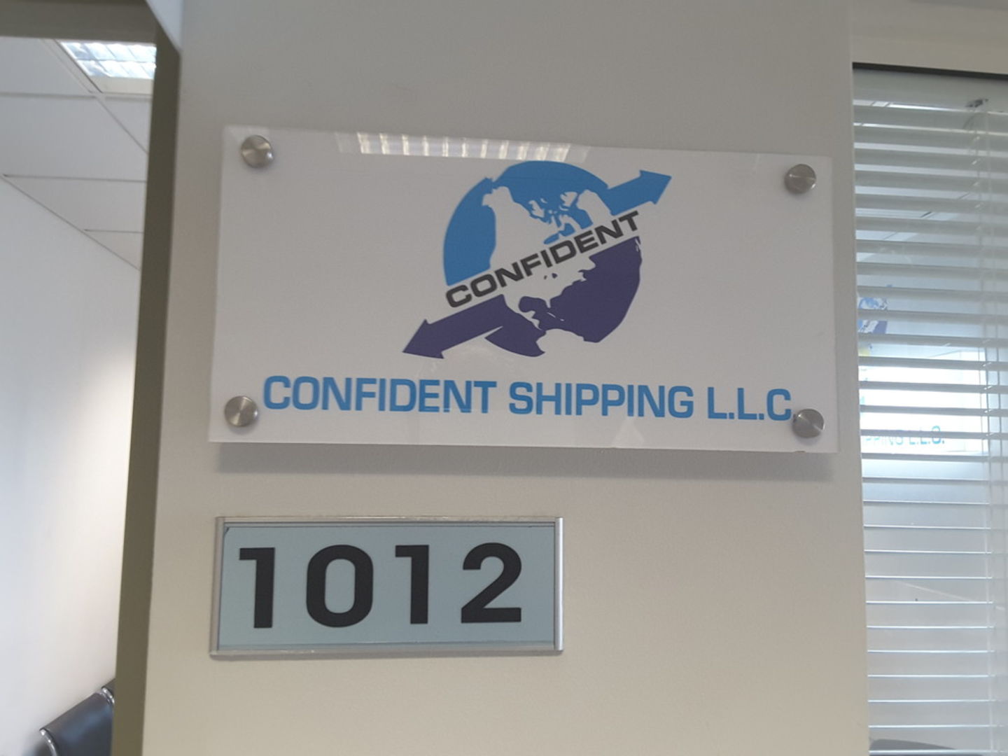 HiDubai-business-confident-shipping-shipping-logistics-sea-cargo-services-dubai-cargo-village-dubai-international-airport-dubai-2