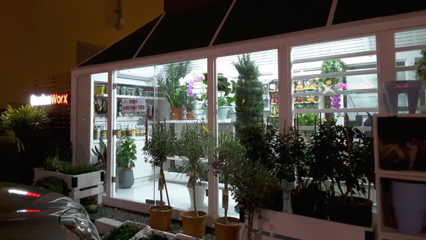 HiDubai-business-garden-worx-home-gardening-landscaping-jumeirah-park-al-thanyah-5-dubai-2