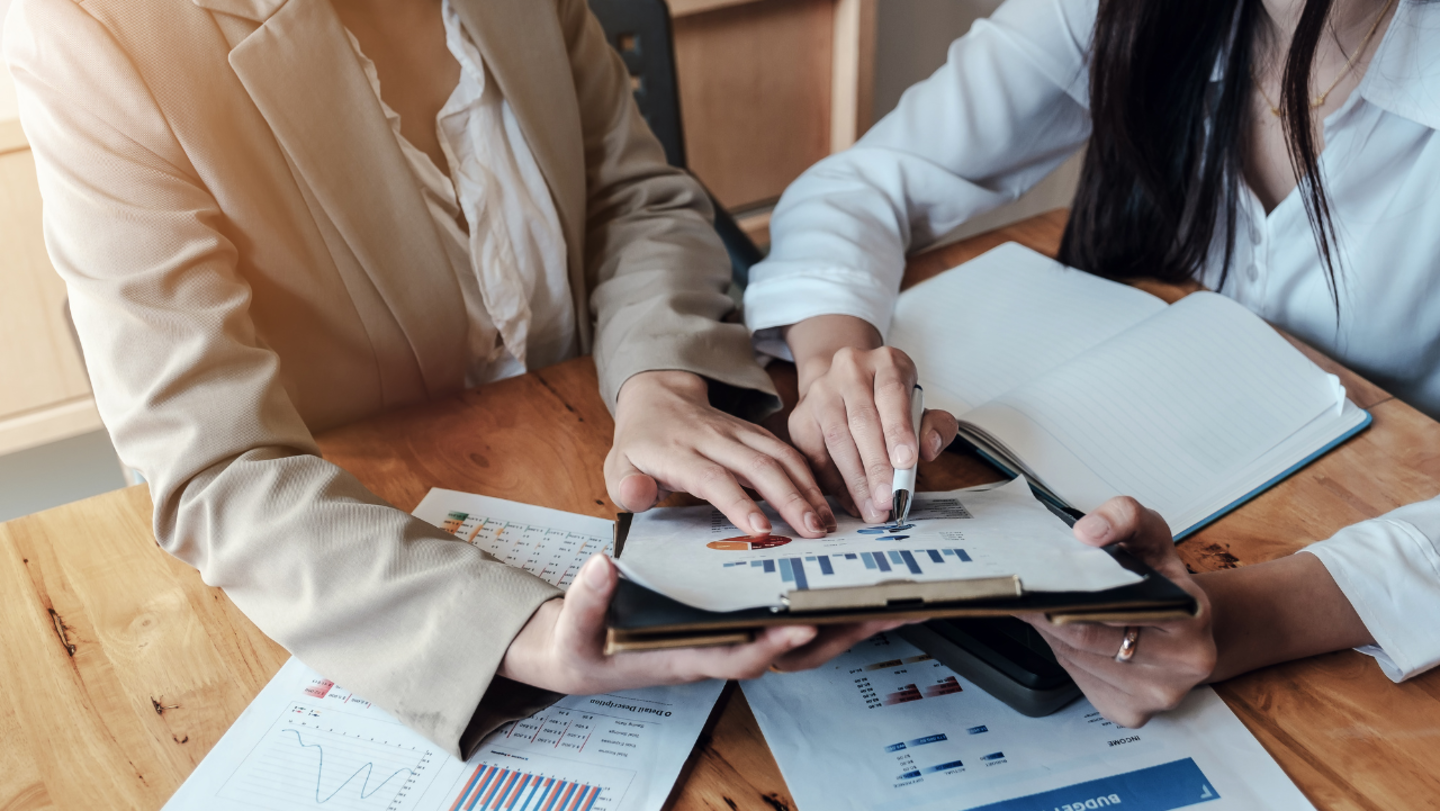 HiDubai-business-business-without-borders-b2b-services-business-setup-and-pros-hor-al-anz-east-dubai