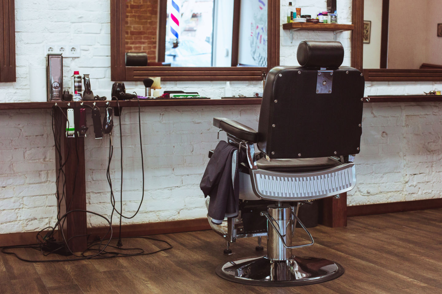 HiDubai-business-blue-gents-salon-beauty-wellness-health-beauty-salons-business-bay-dubai-2