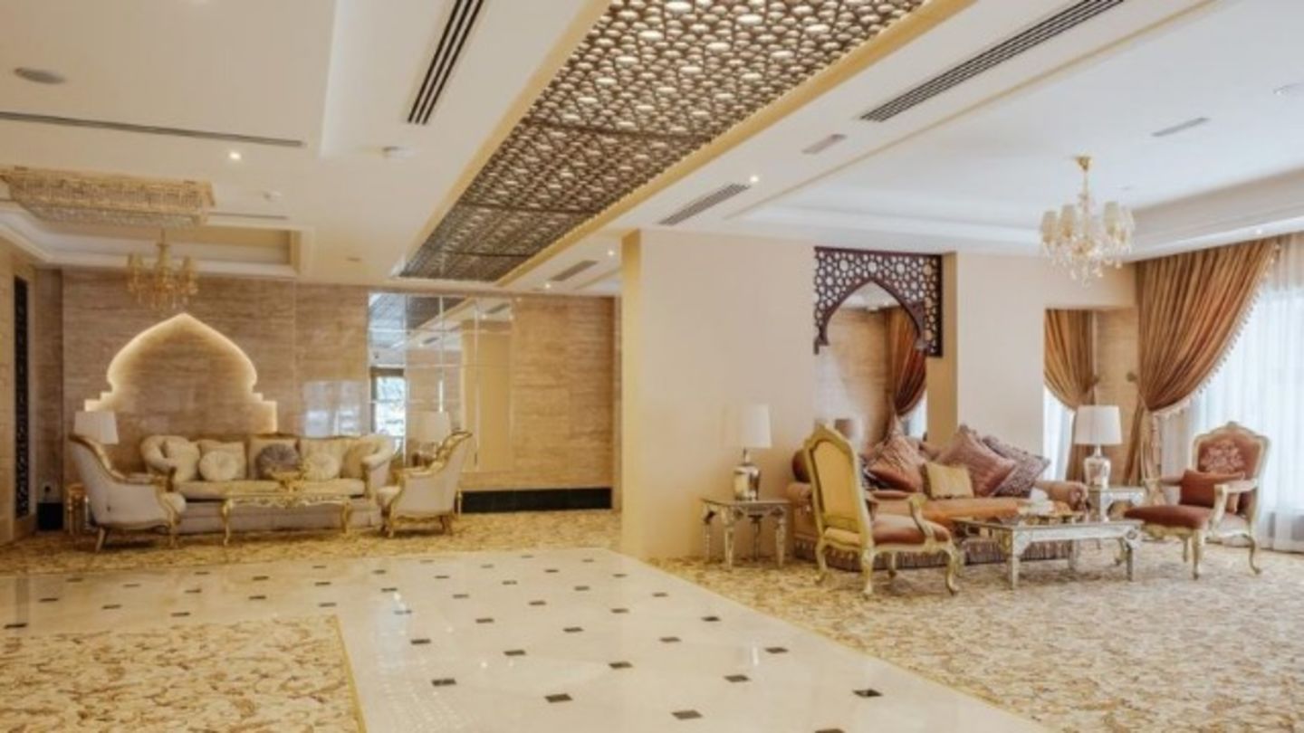 HiDubai-business-decotech-interior-decoration-home-interior-designers-architects-al-garhoud-dubai