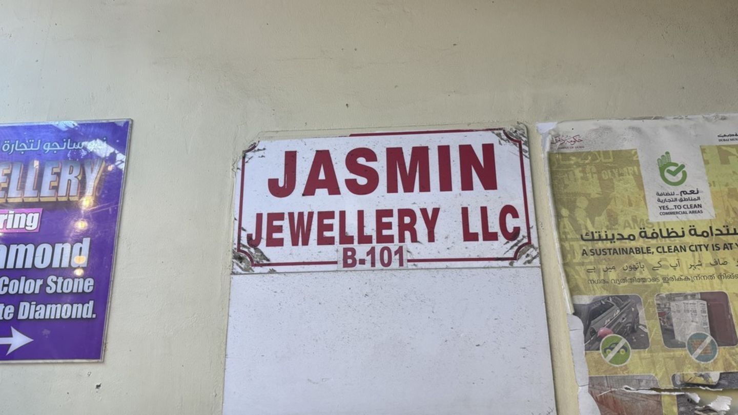 HiDubai-business-jasmin-jewellery-shopping-jewellery-precious-stones-al-daghaya-dubai