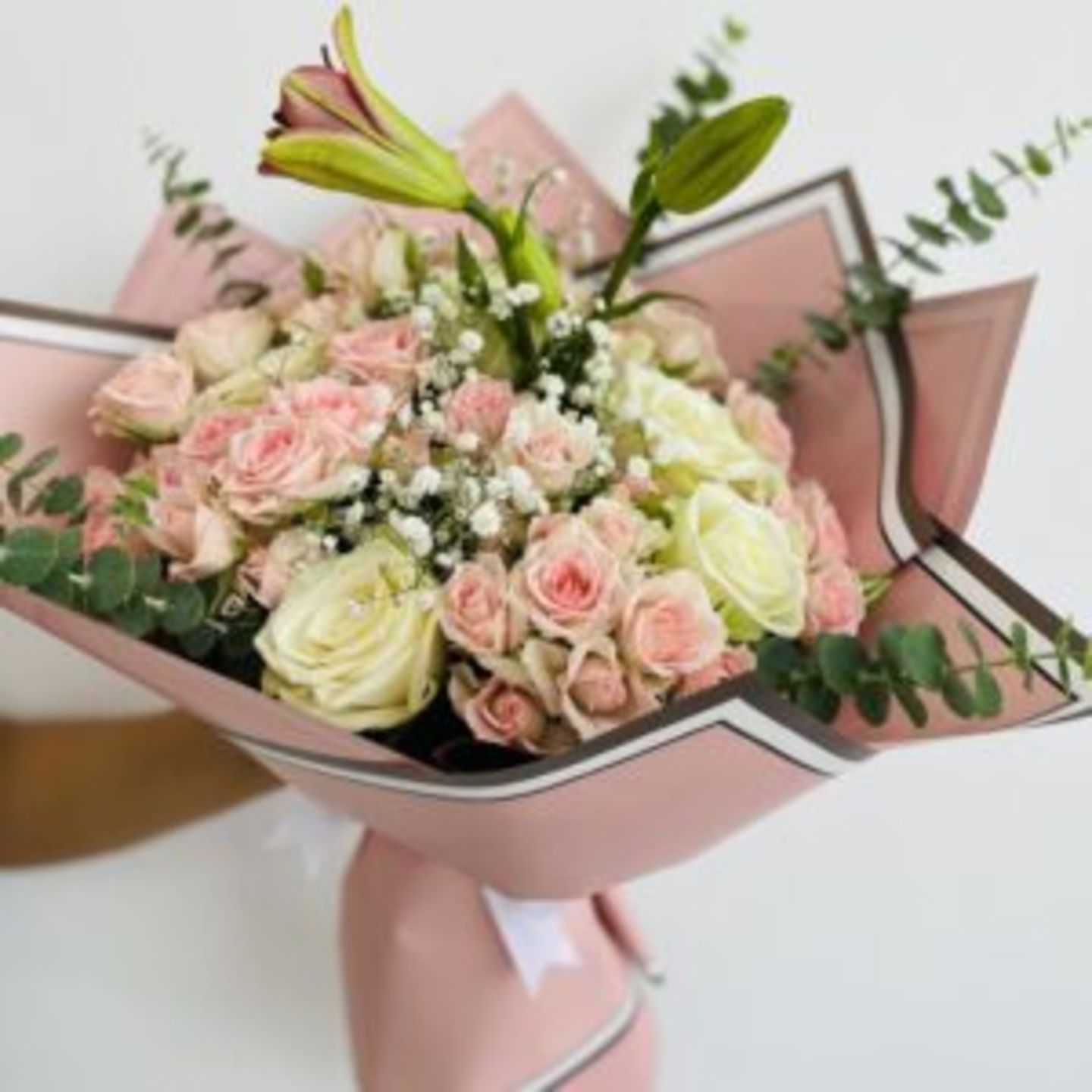 HiDubai-business-loomizone-flowers-trading-home-gardening-landscaping-jumeirah-1-dubai