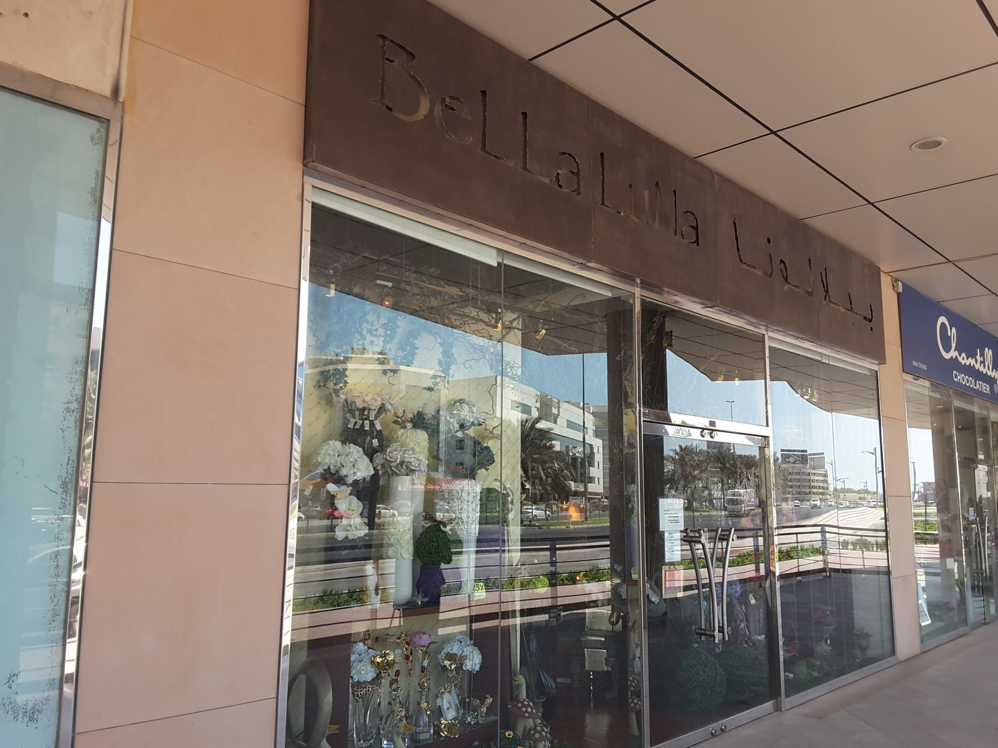 HiDubai-business-bella-luna-shopping-souvenirs-gifts-al-hudaiba-dubai-2