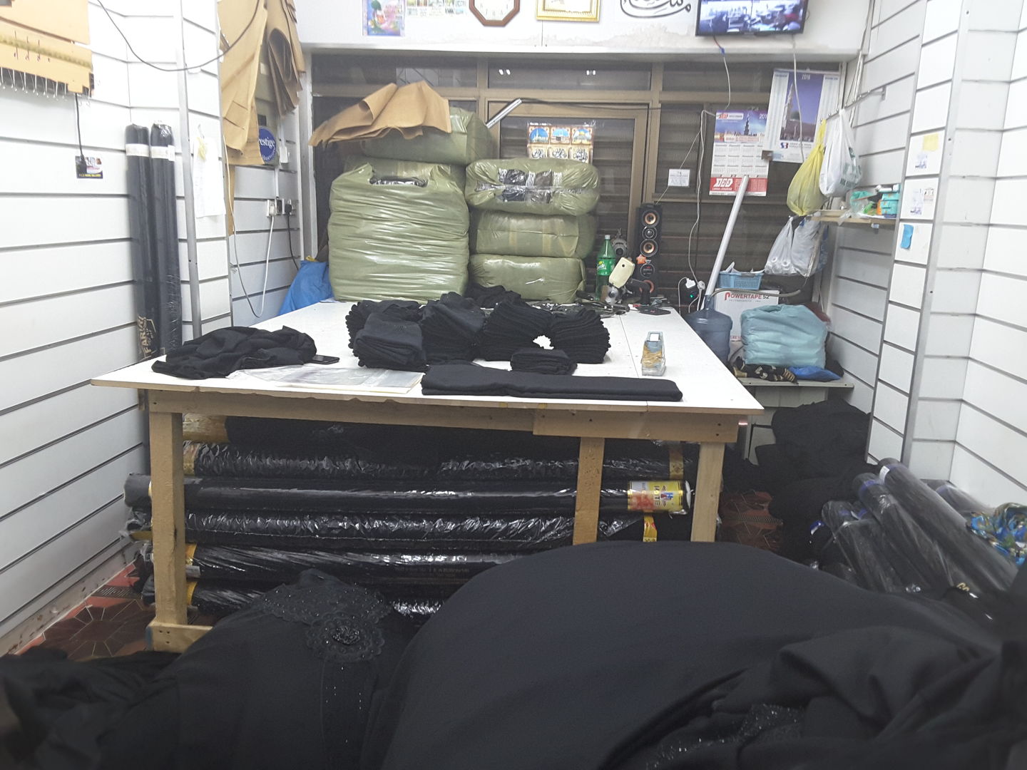 HiDubai-business-tareq-al-marzooqi-readymade-garments-home-tailoring-naif-dubai-2
